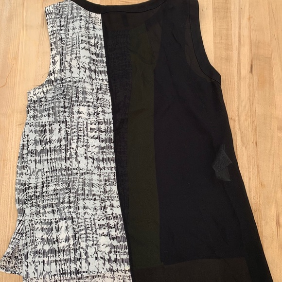 BCBG top - Picture 2 of 4